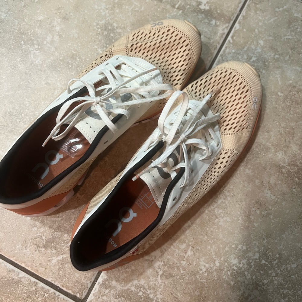 ON Running Shoes